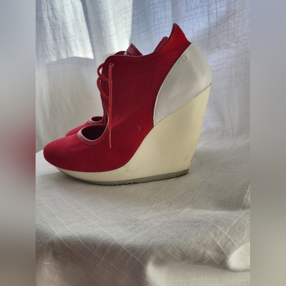 RARE SLVR BY ADIDAS Red lace up Wedges